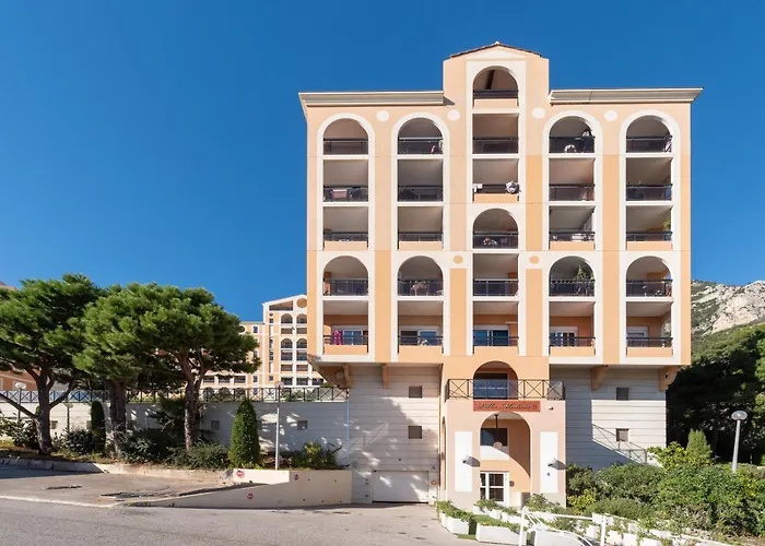 Monaco Border Luxury Suite - Sea View - Pool